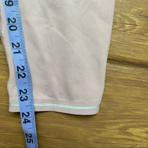 Athleta 305922 Light‎ Pink Legging Size Medium - Picture 6 of 8
